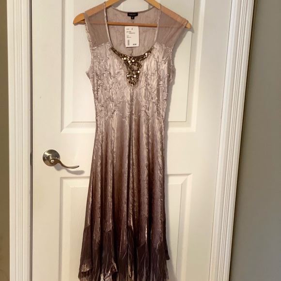 KOMAROV Dress - Picture 2 of 7